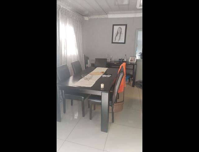 2 BEDROOM PROPERTY TO RENT IN PIMVILLE ZONE 6